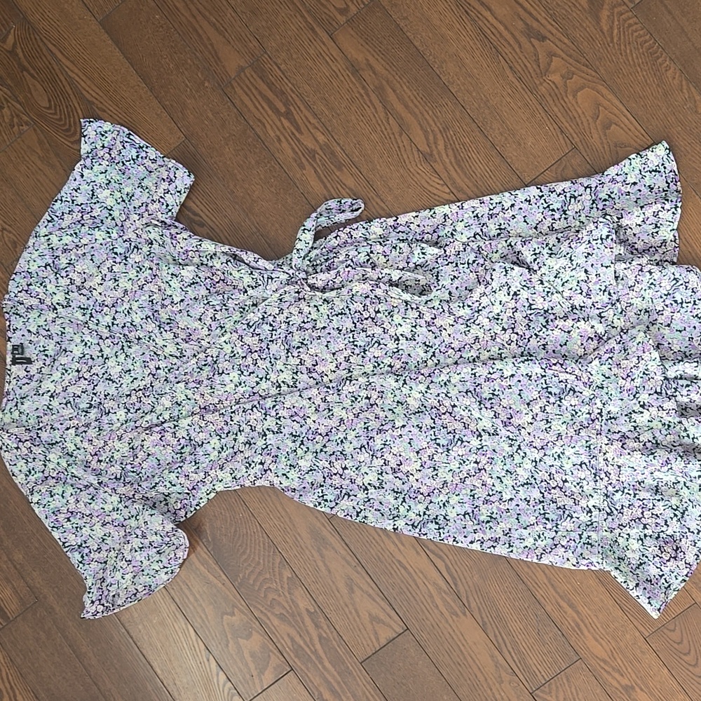 VERO MODA floral print wrap dress size L